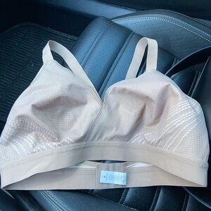 Lululemon Athletica Light Beige Bra
